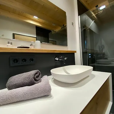 Haus Anton Lebt Appartement Pettneu am Arlberg Buitenkant foto