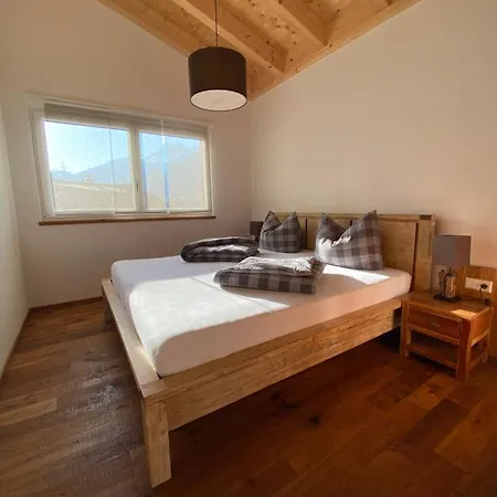 Haus Anton Lebt Appartement Pettneu am Arlberg Buitenkant foto